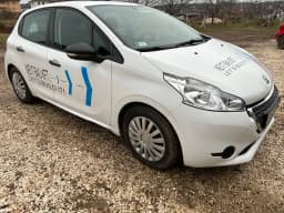 Peugeot 208 kisteherautó